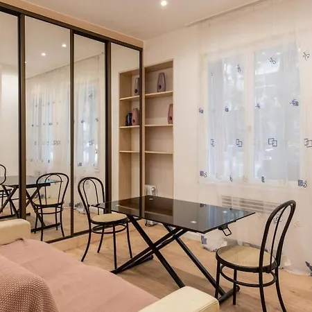 Apartment Versailles - Cozy Near The Seine Paris